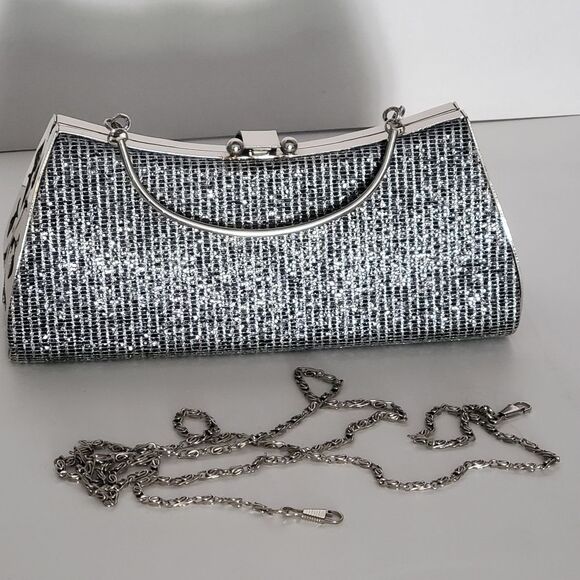 Vintage Silver Evening Bag with Rhinestone Cluster Clasp - Picture 5 of 8